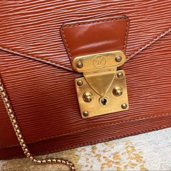 Authentic Louis Vuitton Epi Monceau Handbag - Picture 11 of 15